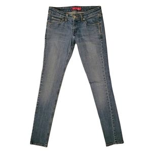 Best 25+ Deals for Levis 524 Too Superlow | Poshmark